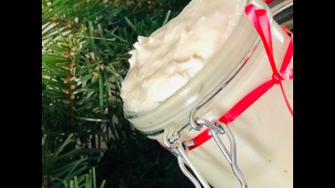 DIY-Christmas-Gifts-Soft-and-fluffy-body-butter-guaranteed-to-stay-soft.-1