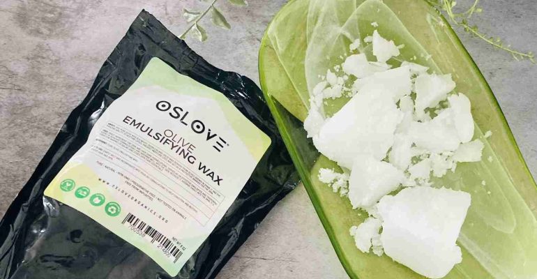 Olive oil unsaponifiables